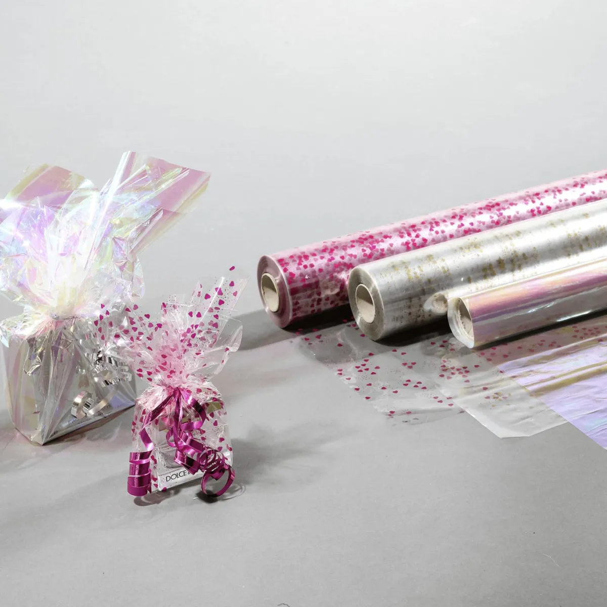 Feuille Synth. Cadeau Motif De Noël 70 Cm, 100 M-DecoWoerner Hot
