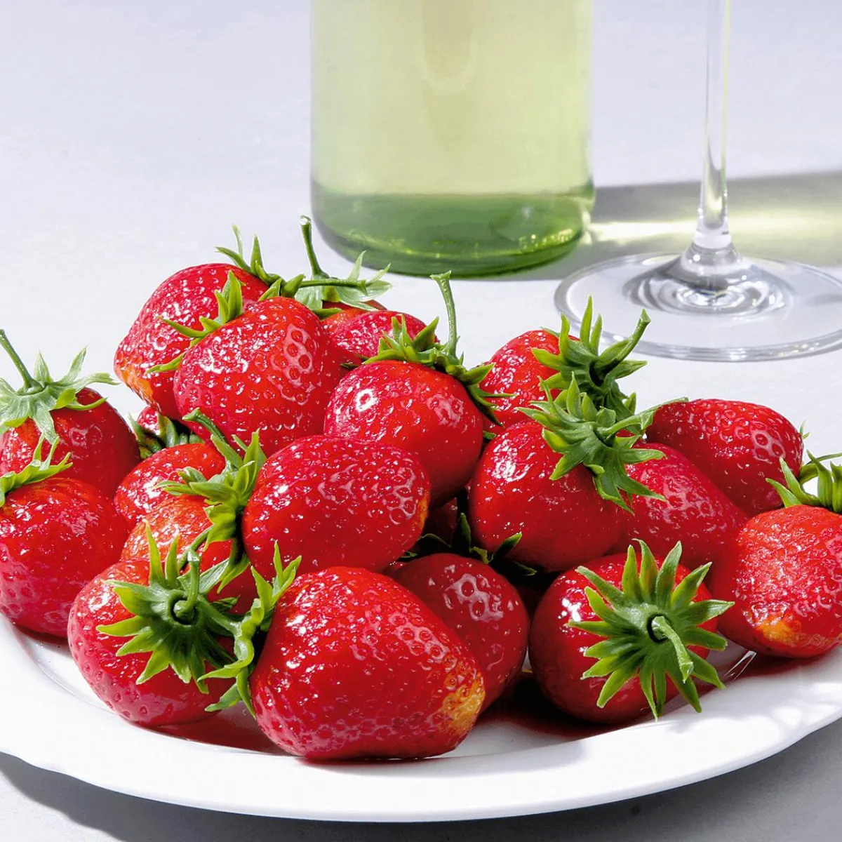 Fraises Aliment Factice 24 Pces-DecoWoerner Online