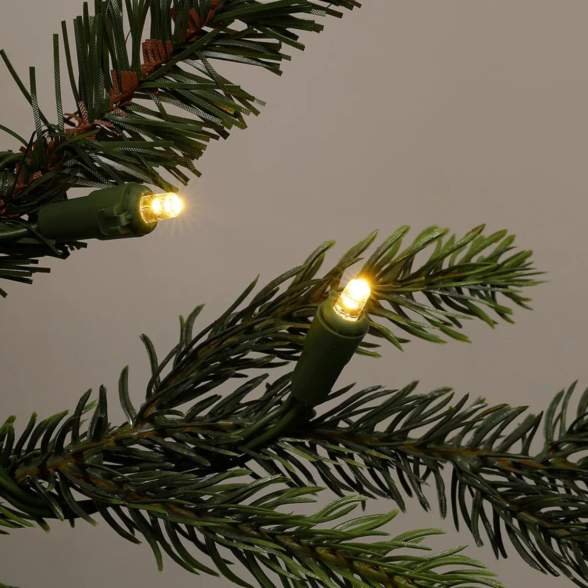 Sapin De Noël Artificiel Douglas Avec LED 210 Cm-DecoWoerner Hot